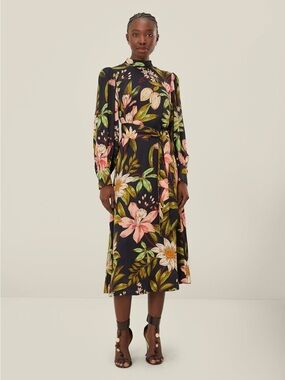 farm rio seashell tapestry midi dress Farm Rio - Pink Seashell Tapestry Midi Dress